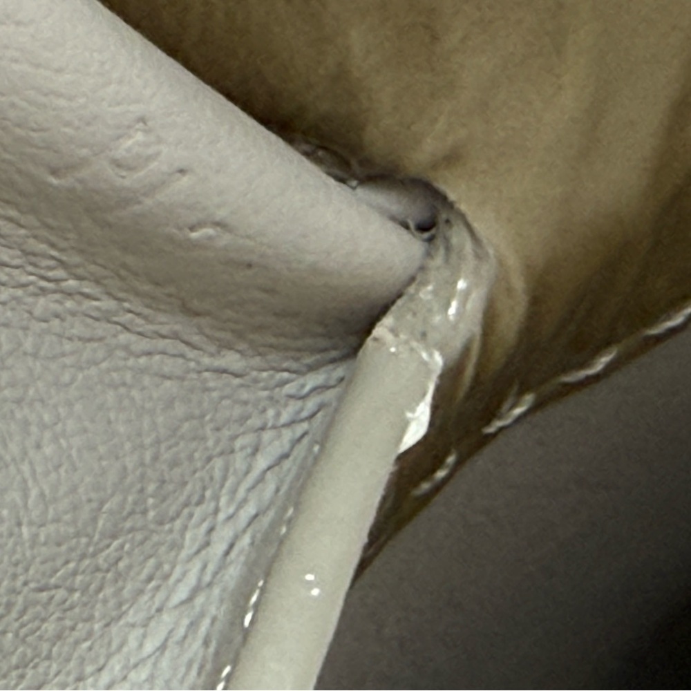 Louis Vuitton Pulsion Lockit Gray Shearling Handbag (2011) - Picture 15 of 16